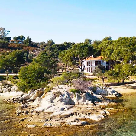 Villa Filyra Beachfront