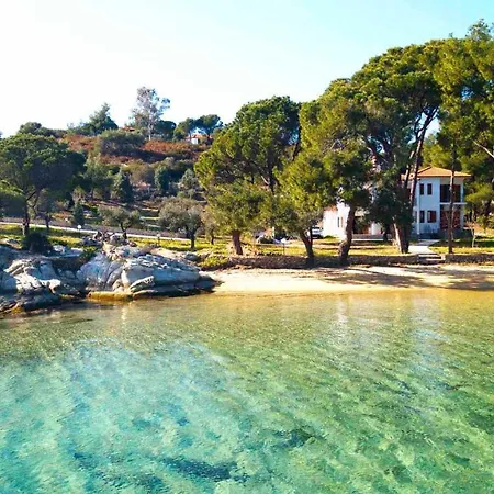 Villa Filyra Beachfront *
