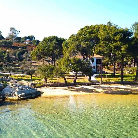 Villa Filyra Beachfront *